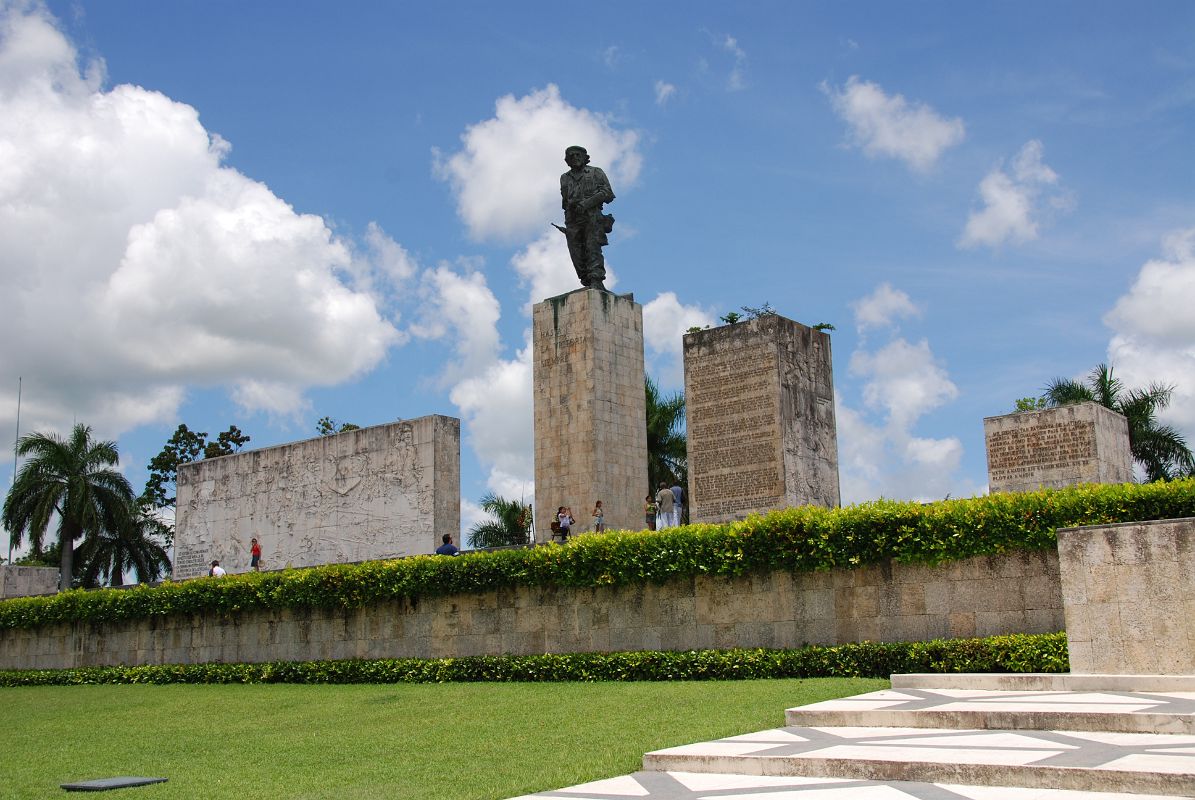 11 Cuba - Santa Clara - Monumento Ernesto Che Guevara - Wide View